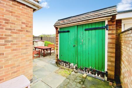 3 bedroom Semi-detached house for sale in St Johns Avenue, Syston, LE7