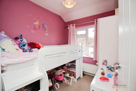 3 bedroom Semi-detached house for sale in St Johns Avenue, Syston, LE7