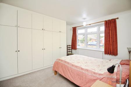 3 bedroom Semi-detached bungalow for sale in Merton Avenue, Syston, LE7