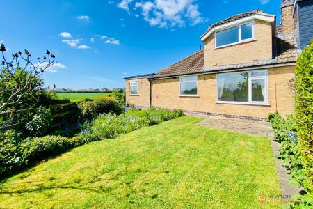 3 bedroom Semi-detached bungalow for sale in Goodes Avenue, Syston, LE7