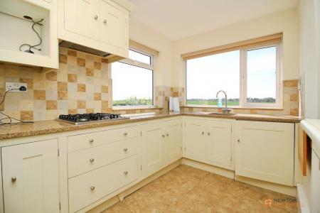 3 bedroom Semi-detached bungalow for sale in Goodes Avenue, Syston, LE7