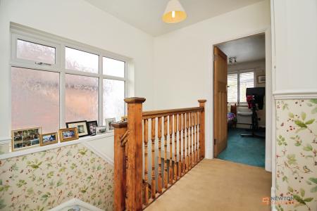 3 bedroom Detached house for sale in Loughborough Road, Birstall, LE4