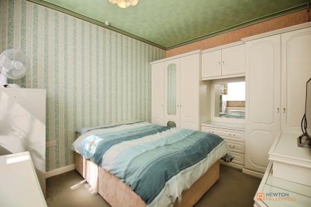 2 bedroom Semi-detached bungalow for sale in Humberstone Lane, Thurmaston, LE4