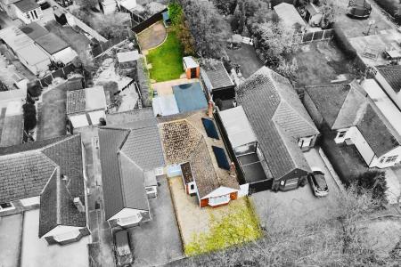 2 bedroom Semi-detached bungalow for sale in Humberstone Lane, Thurmaston, LE4