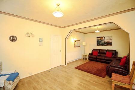 2 bedroom Semi-detached bungalow for sale in Humberstone Lane, Thurmaston, LE4