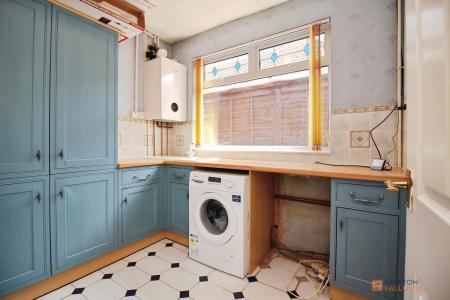 2 bedroom Semi-detached bungalow for sale in Humberstone Lane, Thurmaston, LE4