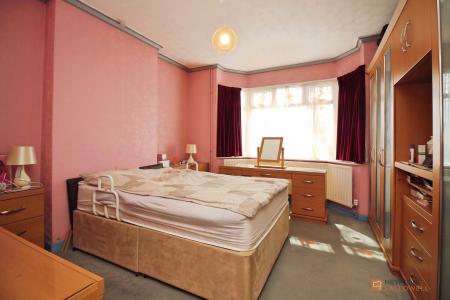 2 bedroom Semi-detached bungalow for sale in Humberstone Lane, Thurmaston, LE4