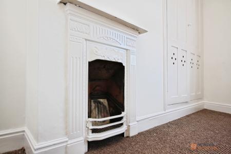2 bedroom Terraced House for sale in Church Street, Thurmaston, LE4