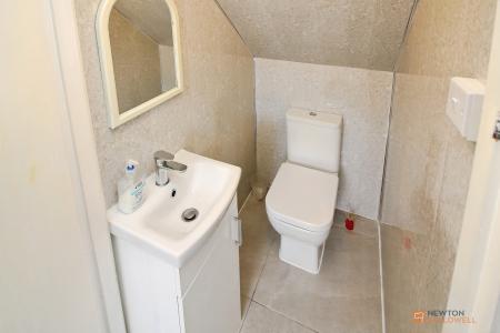 4 bedroom End of terrace house for sale in Selkirk Road, Rushey Mead, LE4