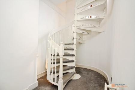 3 bedroom End of terrace house for sale in High Street, Syston, LE7