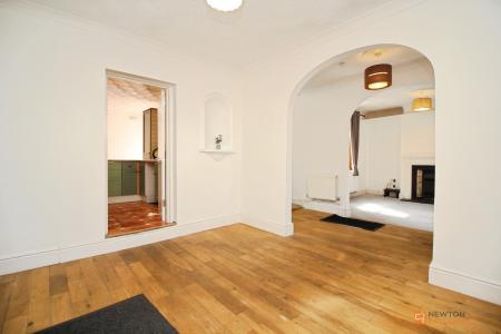3 bedroom End of terrace house for sale in High Street, Syston, LE7
