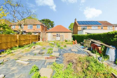 3 bedroom Detached bungalow for sale in Syston Road, Queniborough, LE7