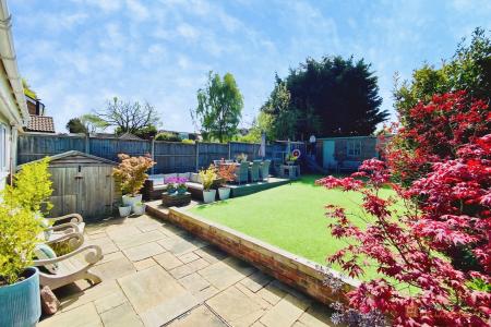4 bedroom Semi-detached house for sale in Goodes Lane, Syston, LE7