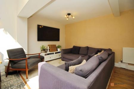 4 bedroom Semi-detached house for sale in Goodes Lane, Syston, LE7