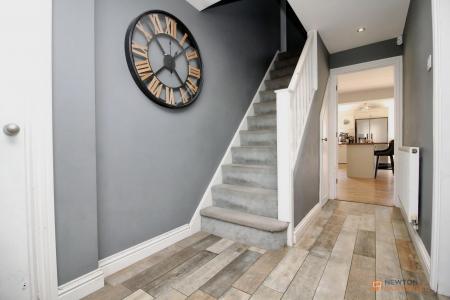 4 bedroom Semi-detached house for sale in Goodes Lane, Syston, LE7