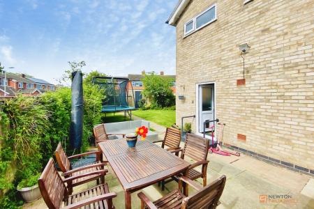 3 bedroom Semi-detached house for sale in Keepers Croft, East Goscote, LE7