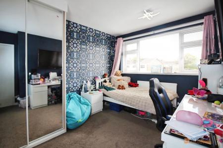 3 bedroom Semi-detached house for sale in Keepers Croft, East Goscote, LE7