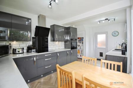 3 bedroom Semi-detached house for sale in Keepers Croft, East Goscote, LE7