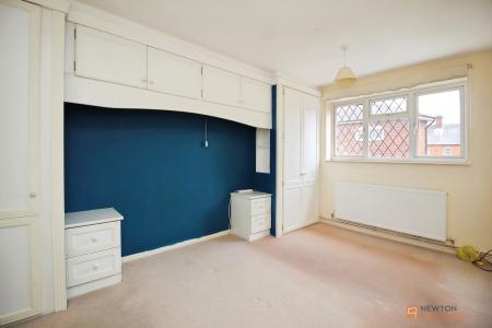 3 bedroom End of terrace house for sale in Harrisons Row, Syston, LE7