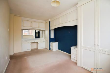 3 bedroom End of terrace house for sale in Harrisons Row, Syston, LE7