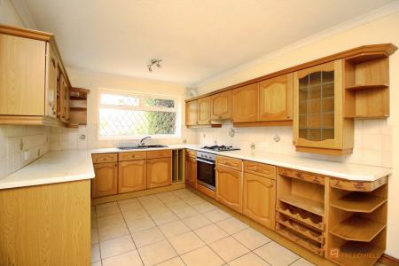 3 bedroom End of terrace house for sale in Harrisons Row, Syston, LE7