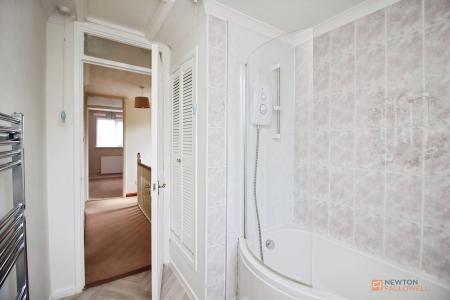 3 bedroom End of terrace house for sale in Harrisons Row, Syston, LE7