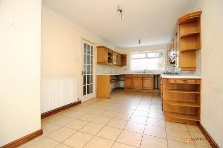 3 bedroom End of terrace house for sale in Harrisons Row, Syston, LE7