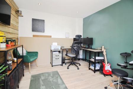 3 bedroom Detached house for sale in Sandpit Drive, Birstall, LE4