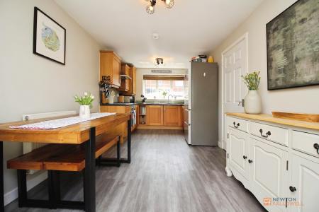 3 bedroom Detached house for sale in Sandpit Drive, Birstall, LE4