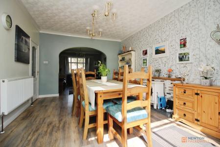 4 bedroom Detached bungalow for sale in Syston Road, Queniborough, LE7