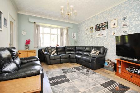 4 bedroom Detached bungalow for sale in Syston Road, Queniborough, LE7