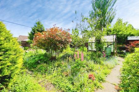 4 bedroom Detached bungalow for sale in Syston Road, Queniborough, LE7