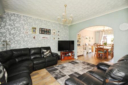 4 bedroom Detached bungalow for sale in Syston Road, Queniborough, LE7
