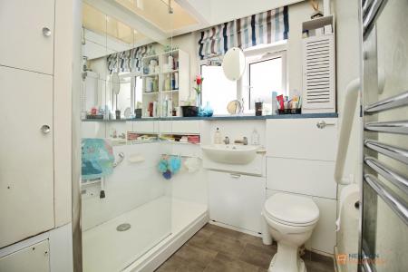 4 bedroom Detached bungalow for sale in Syston Road, Queniborough, LE7
