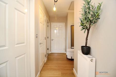 2 bedroom Flat for sale in White Hart Close, Thurmaston, LE4