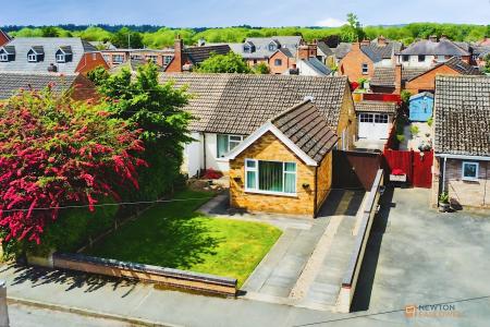 3 bedroom Semi-detached bungalow for sale in Margaret Close, Thurmaston, LE4
