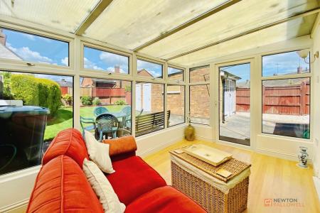 3 bedroom Semi-detached bungalow for sale in Margaret Close, Thurmaston, LE4
