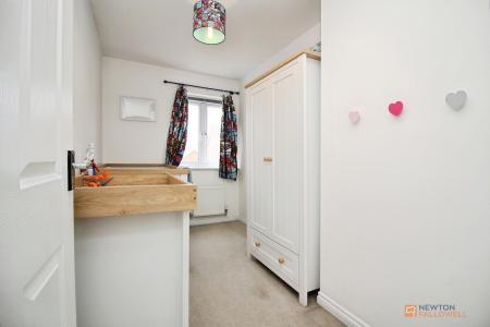 3 bedroom Town house for sale in Linacre Crescent, Syston, LE7