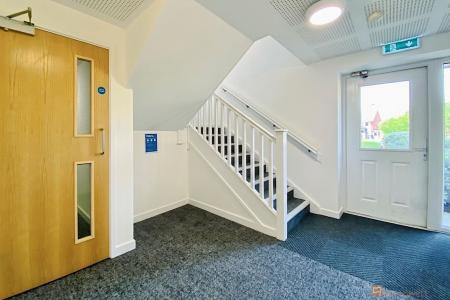 2 bedroom Flat for sale in White Hart Close, Thurmaston, LE4