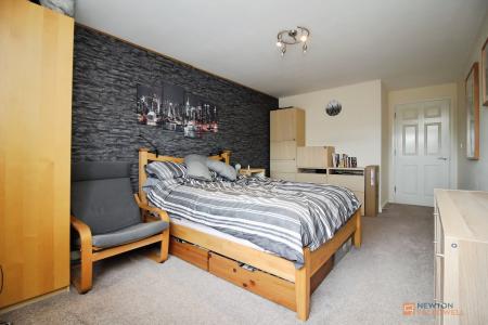 2 bedroom Flat for sale in White Hart Close, Thurmaston, LE4