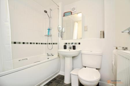 2 bedroom Flat for sale in White Hart Close, Thurmaston, LE4