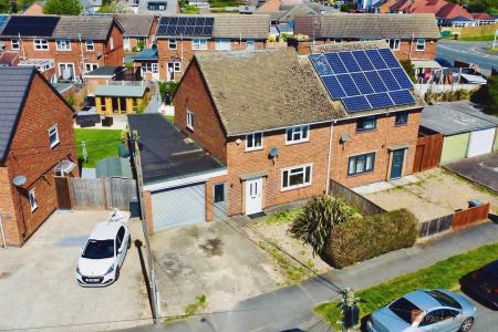 3 bedroom Semi-detached house for sale in Bradgate Avenue, Thurmaston, LE4