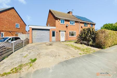 Bradgate Avenue, Thurmaston, LE4