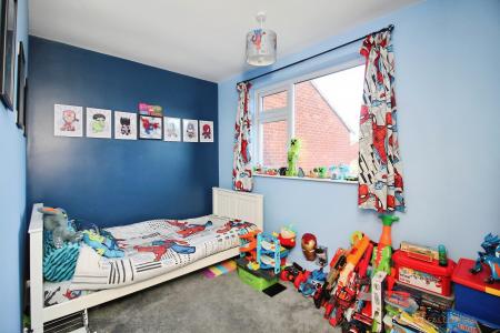 5 bedroom Semi-detached house for sale in Farriers Way, East Goscote, LE7