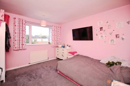5 bedroom Semi-detached house for sale in Farriers Way, East Goscote, LE7