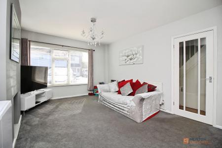 5 bedroom Semi-detached house for sale in Farriers Way, East Goscote, LE7