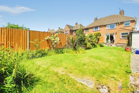 3 bedroom Semi-detached house for sale in Denegate Avenue, Birstall, LE4
