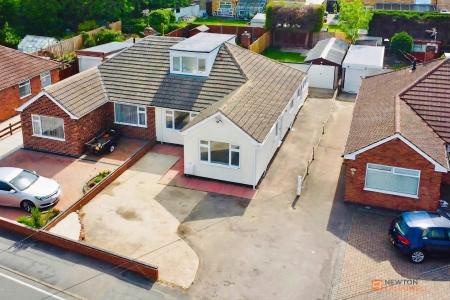 College Road, Syston, LE7