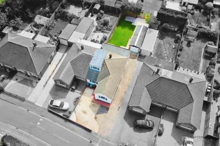 3 bedroom Semi-detached bungalow for sale in College Road, Syston, LE7