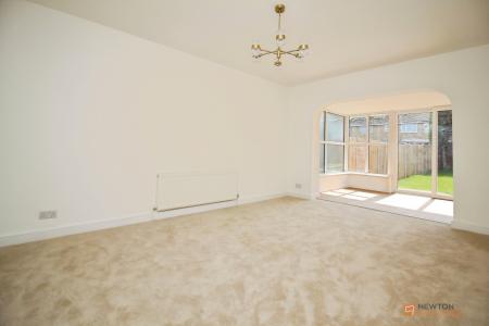 3 bedroom Semi-detached bungalow for sale in College Road, Syston, LE7